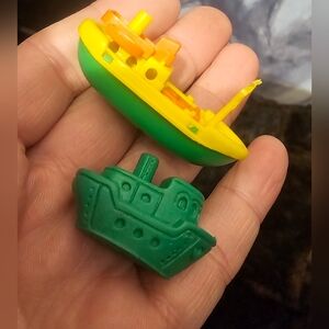 Tupperware Tuppertoys Replacement Green Boat Figure For Busy Blocks,